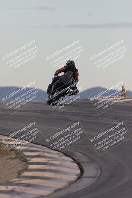 media/Sep-21-2025-Race Pace (Sun) [[98bf33ef95]]/Non Verified/1-Turns 9 and 10 (8am)/